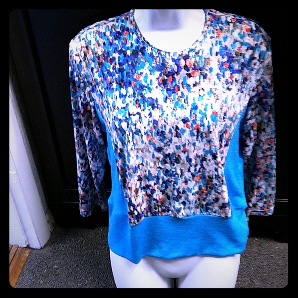 Chic Multi-Color 3/4 Sleeve Top